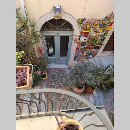 Casa Bianca - Luxury With Balcony In The City Centre Таормина Экстерьер фото